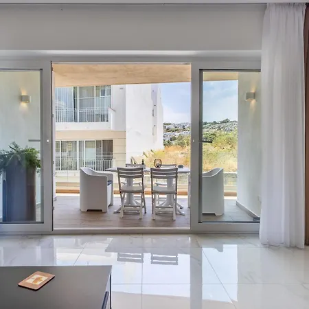 Apartment Spacious, Bright&terrace Views By Quicktips *