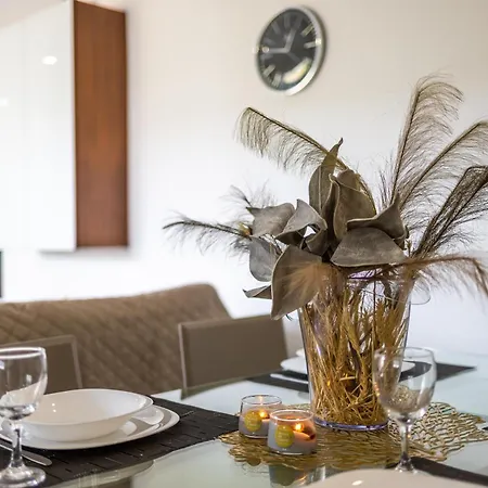 Apartmán Spacious, Bright&terrace Views By Quicktrips *